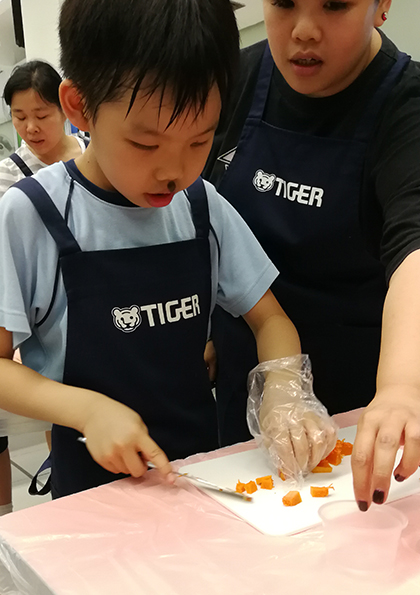 TIGER-classmate-magazine-cooking-workshop-2018-1b.jpg (191 KB)